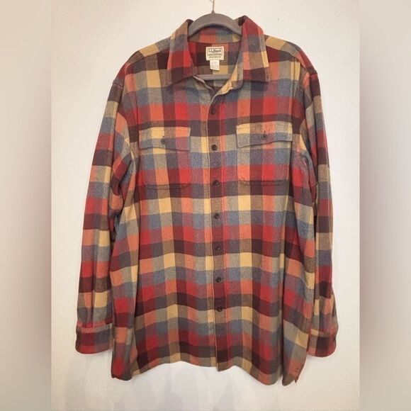 L.L. Bean EUC red/beige/blue plaid cotton flannel button shirt down Size XL tall - Picture 1 of 5